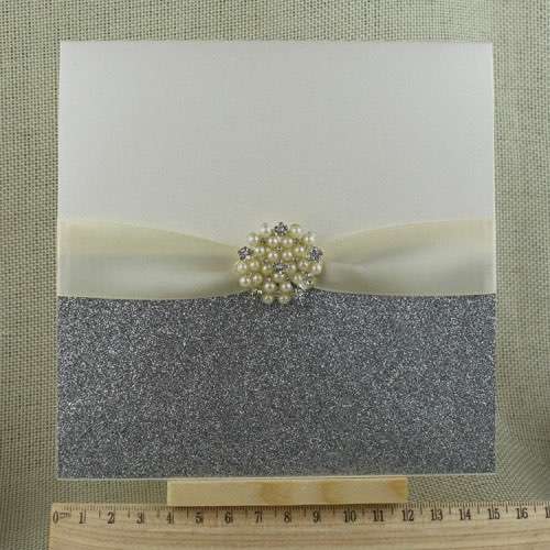 Glitter Invitation Card Greeting Card Customized Wedding Invitation with Buckle Decoration 