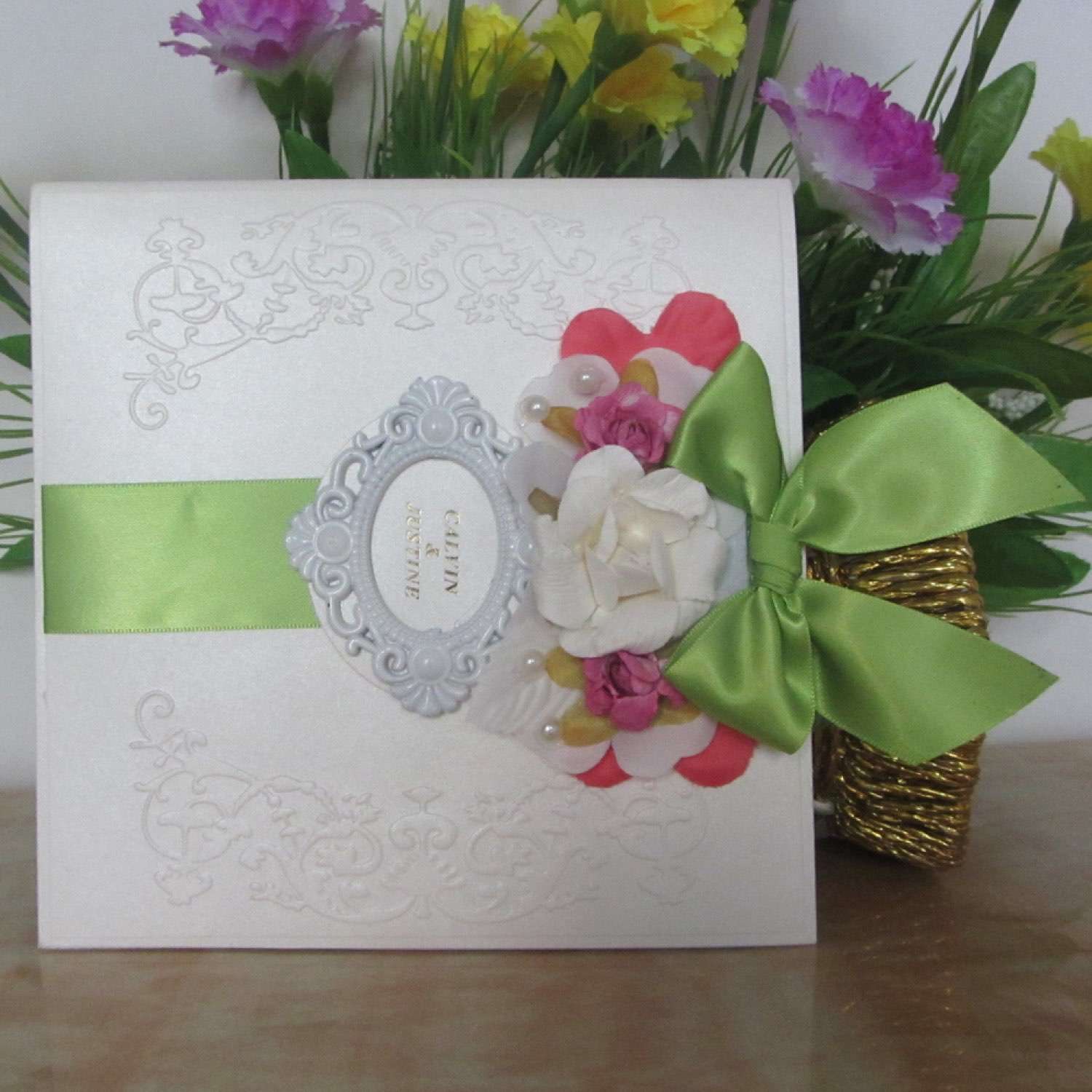 Handmade Embossing Invitation Card Foiling Wedding Card Made in China